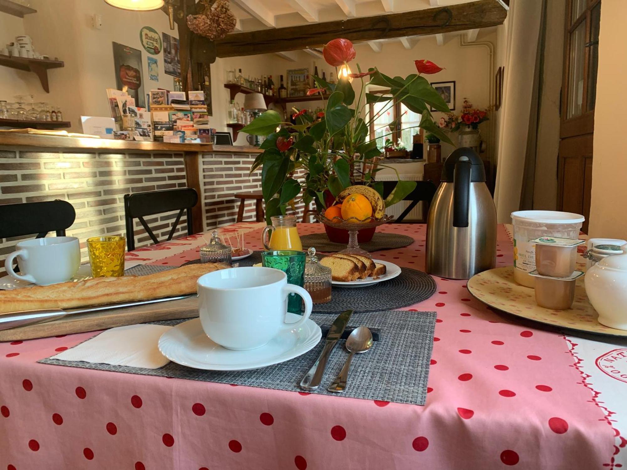 Les Logis Du Breuil Bed and Breakfast Marchéville Εξωτερικό φωτογραφία