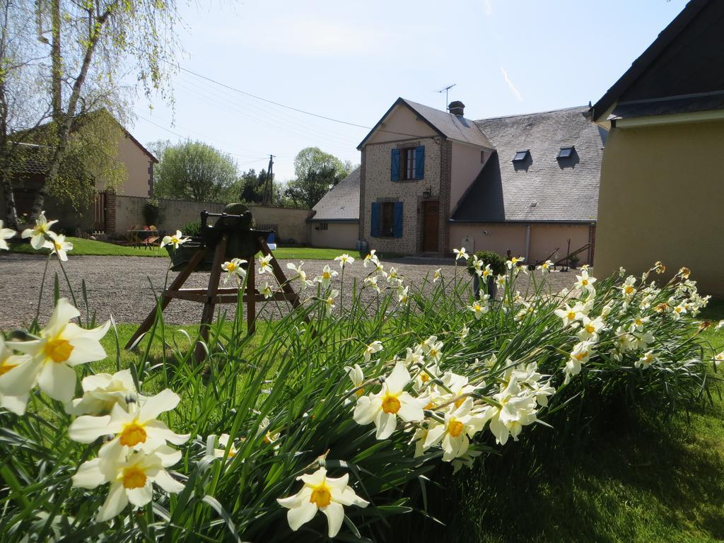 Les Logis Du Breuil Bed and Breakfast Marchéville Εξωτερικό φωτογραφία